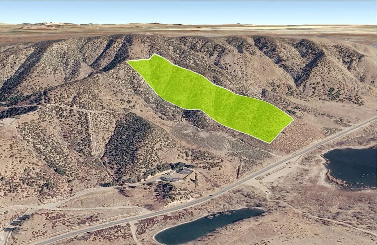 Decorative background for 10 Acres Overlooking Lake Elizabeth – Development Opportunity Near Lake Hughes, CA image 8