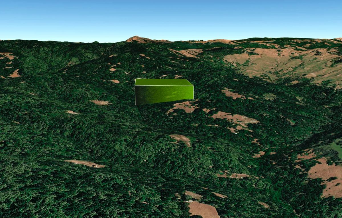 Decorative background for 45 Acres in Southern Humboldt, CA – Private Mountain Retreat image 12