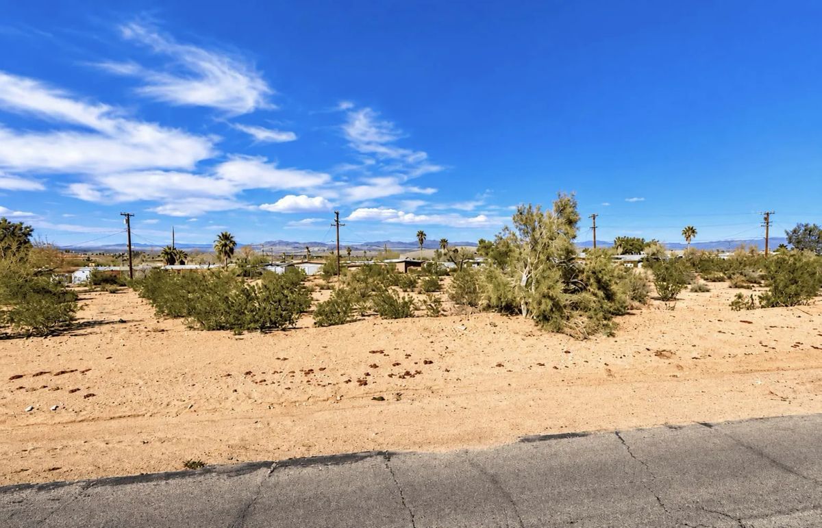 Prime 1.03 Acres Twentynine Palms Land! Build YourDream Desert Home - Image 2