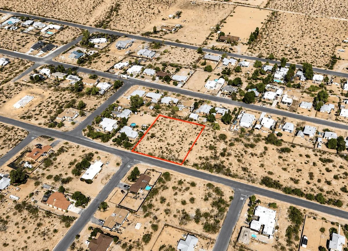 Decorative background for Prime 1.03 Acres Twentynine Palms Land! Build YourDream Desert Home image 9